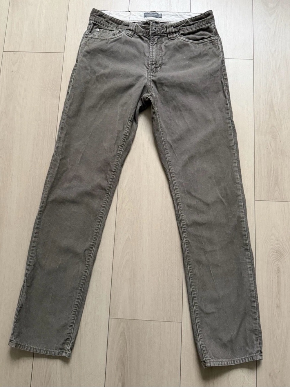 L.L Bean Men's Straight Pants in Olive